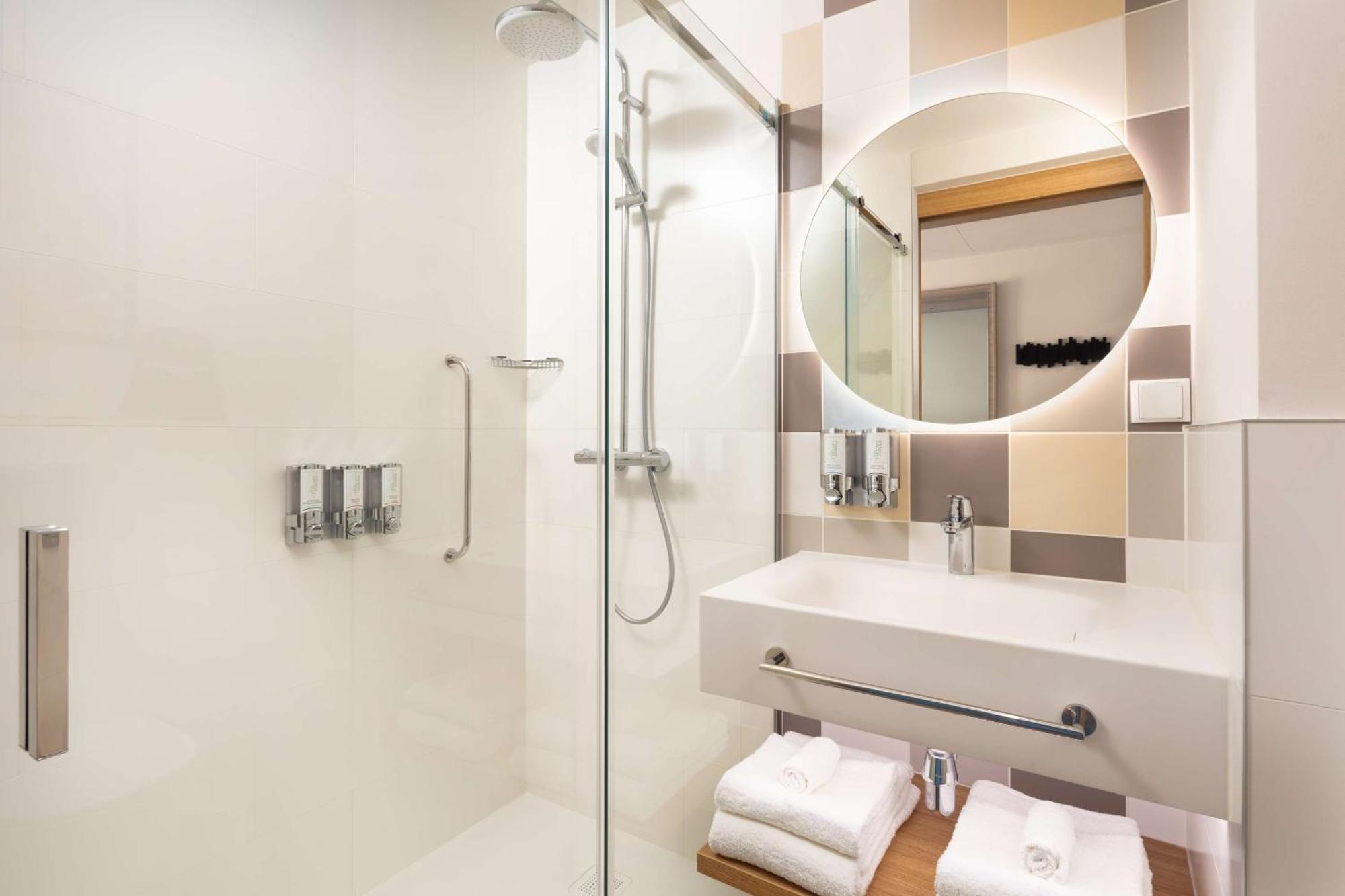 Hampton By Hilton Lodz City Center Luaran gambar
