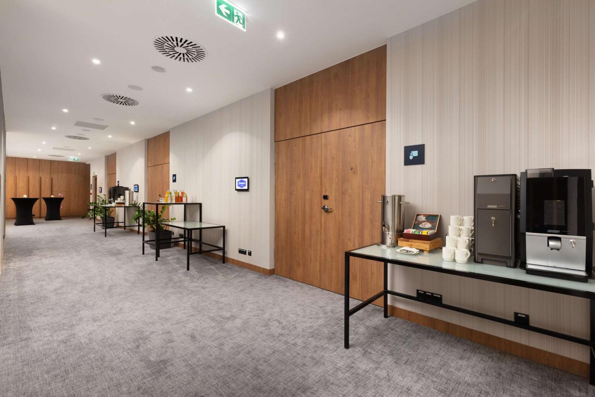 Hampton By Hilton Lodz City Center Luaran gambar