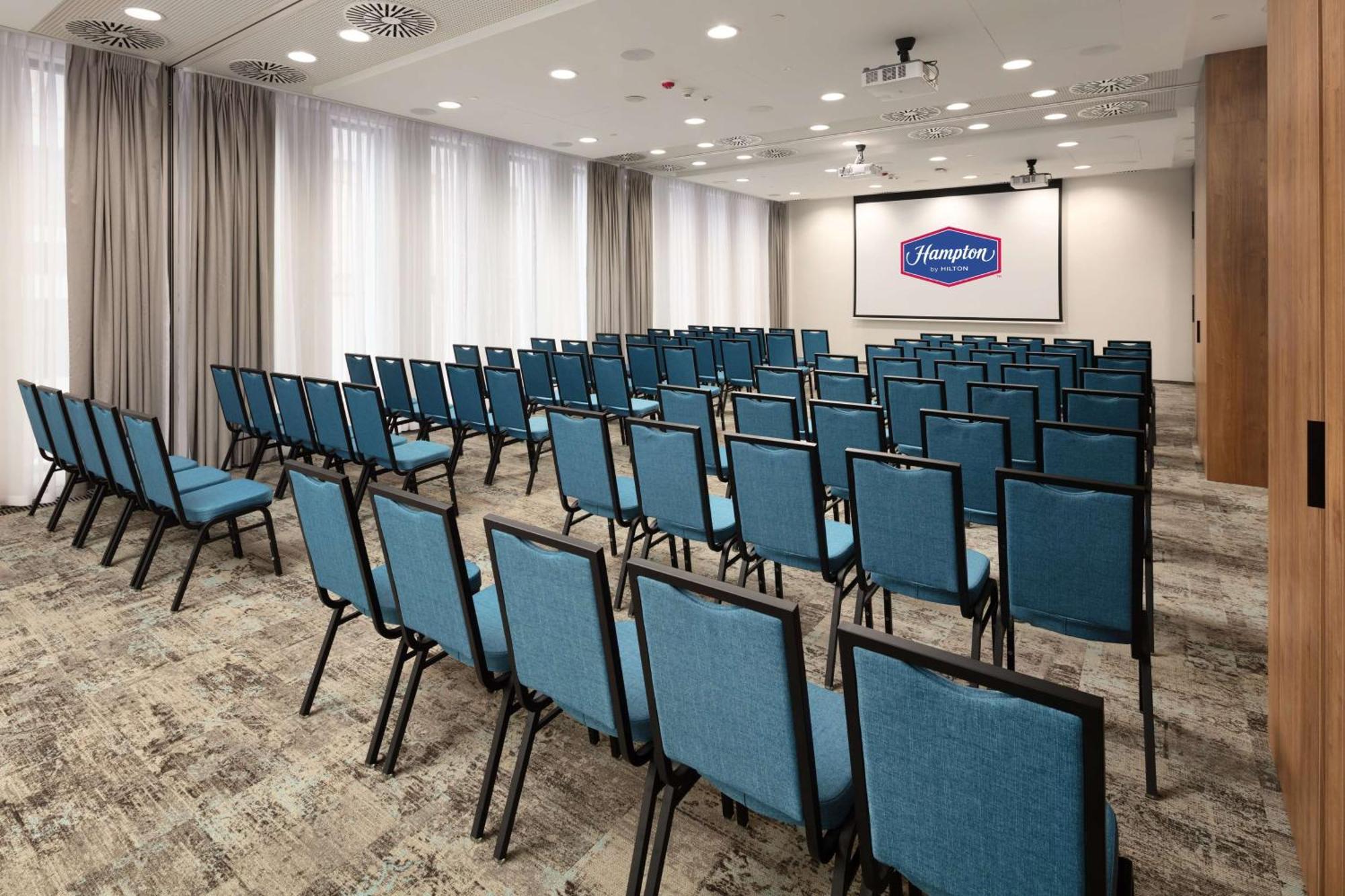 Hampton By Hilton Lodz City Center Luaran gambar